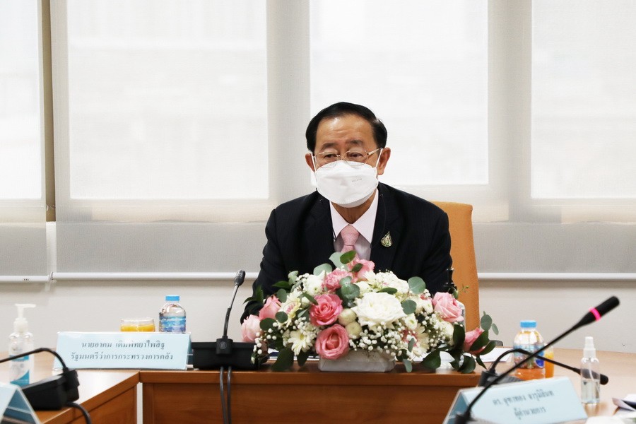 ตรวจเยี่ยมและมอบนโยบาย มูลนิธิสถาบันวิจัยนโยบายเศรษฐกิจการคลัง