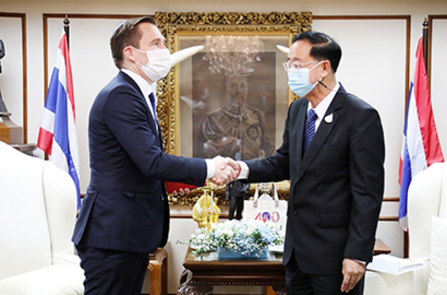 รมว.คลัง ให้การต้อนรับ เอกอัครราชทูตเดนมาร์ก ประจำประเทศไทย