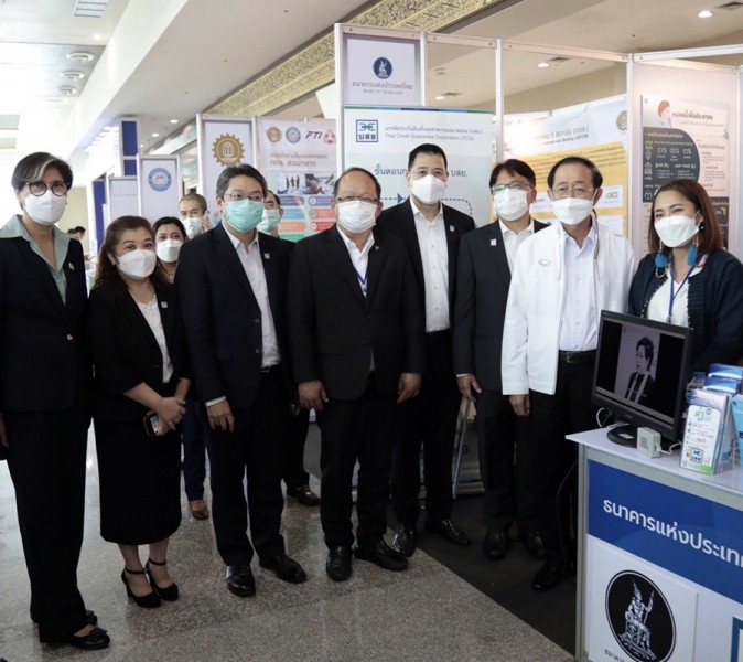 บสย. ต้อนรับ รมว.คลัง เยี่ยมชมบูธ บสย.-ธปท. ในงาน FTI Expo 2022