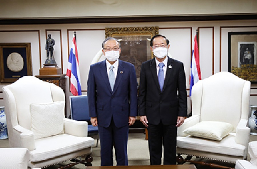 รมว.คลัง ให้การต้อนรับ Mr. Masafumi Shukuri