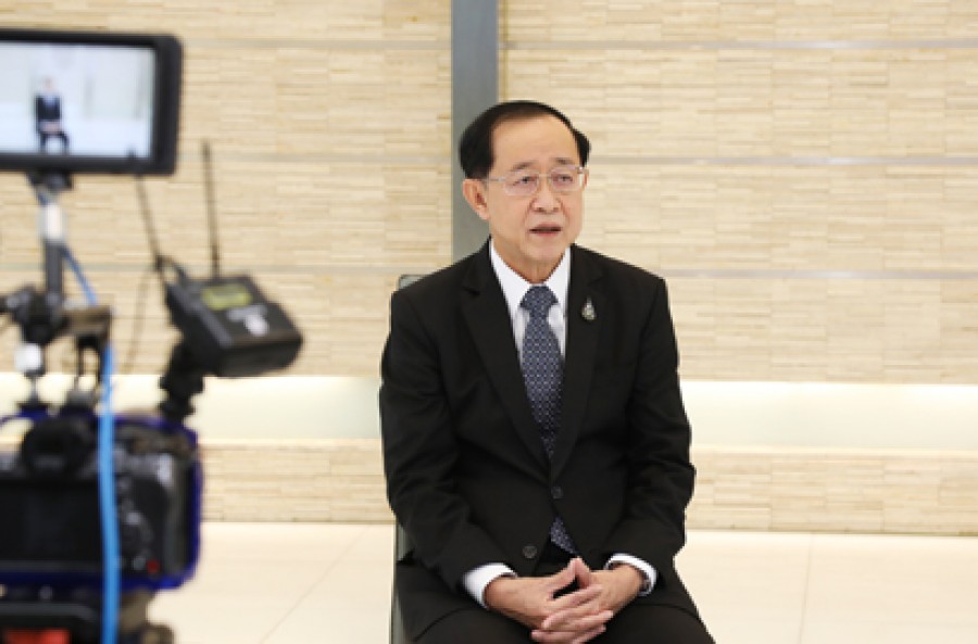รมว.คลัง ให้สัมภาษณ์บันทึกเทปเพื่อจัดทำวีดีโอประชาสัมพันธ์ แผนปฏิบัติการด้านการพัฒนาทักษะทางการเงิน