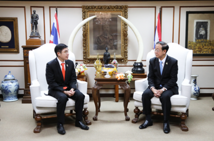 รมว.คลัง ให้การต้อนรับหน่วยงานในสังกัดกระทรวงการคลัง