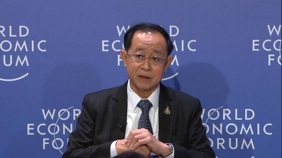 ร่วมการเสวนา ในหัวข้อ ” Fiscal Expansion: A Welcome Return or Ticking Bomb?”