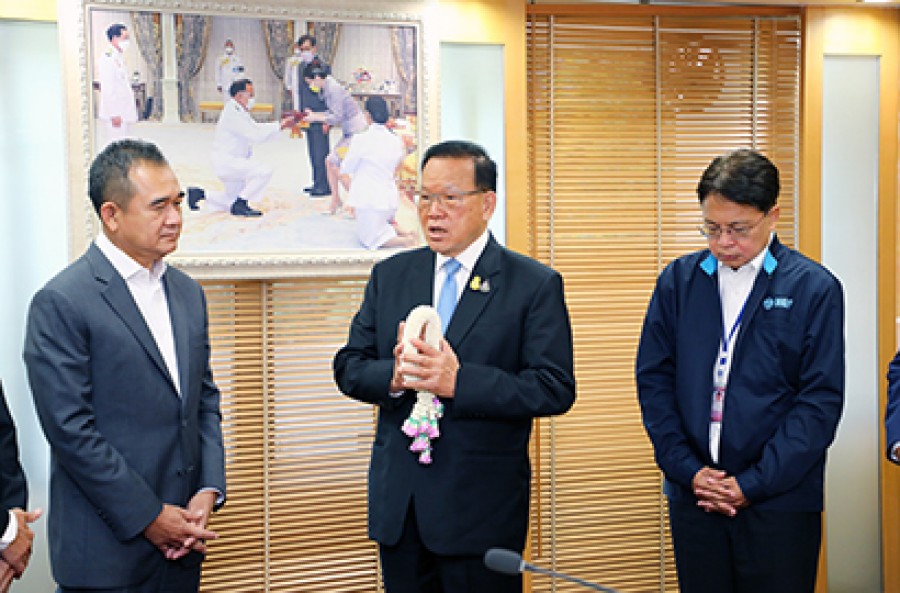 รมช.คลัง ให้การต้อนรับปลัดกระทรวงการคลัง เข้าอวยพรปีใหม่ไทย เทศกาลสงกรานต์ 2566