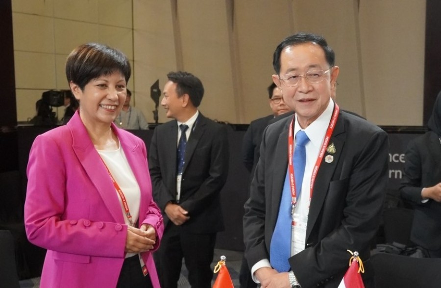 ร่วมการประชุมหารือทวิภาคีกับ รมว.ประจำสำนักนายกฯ รมว.คลังคนที่สอง และ รมว.พัฒนาแห่งชาติคนที่สอง สาธารณรัฐสิงคโปร์