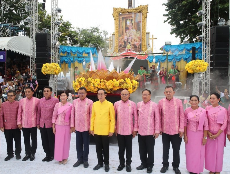 ธ.ก.ส. ร่วมสืบสานประเพณีแห่เทียนพรรษา จังหวัดอุบลราชธานี