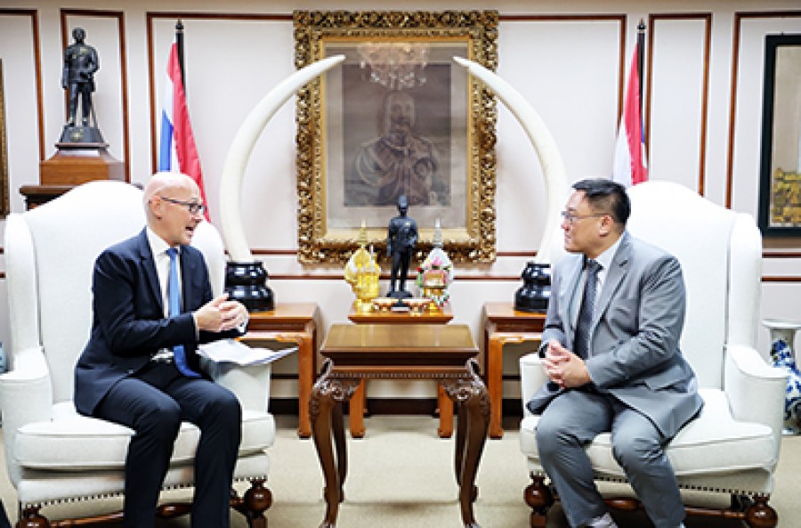 รมช.คลัง ให้การต้อนรับ เอกอัครราชทูตอังกฤษประจำประเทศไทย