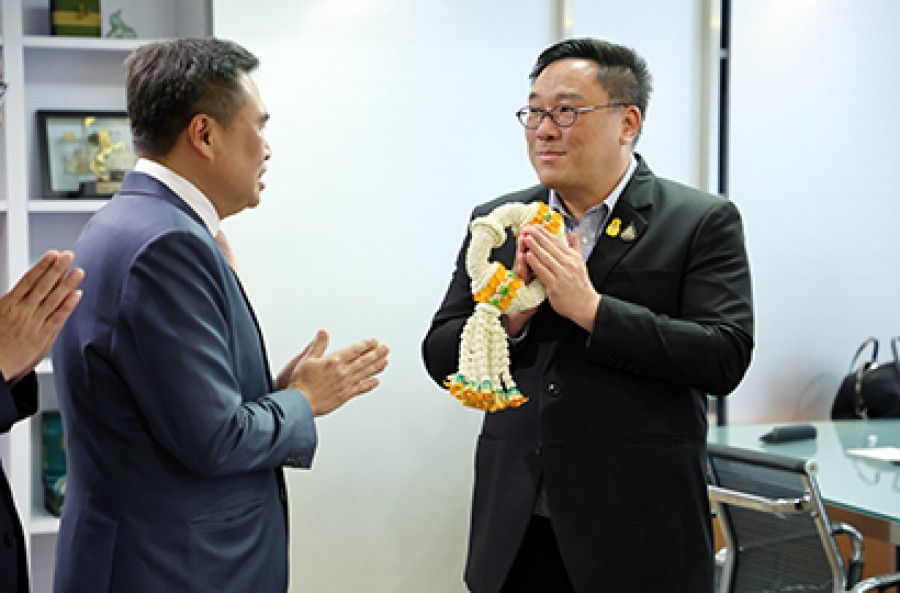 รมช.คลัง ให้การต้อนรับหน่วยงานในสังกัดกระทรวงการคลัง เข้าอวยพรปีใหม่ 2567