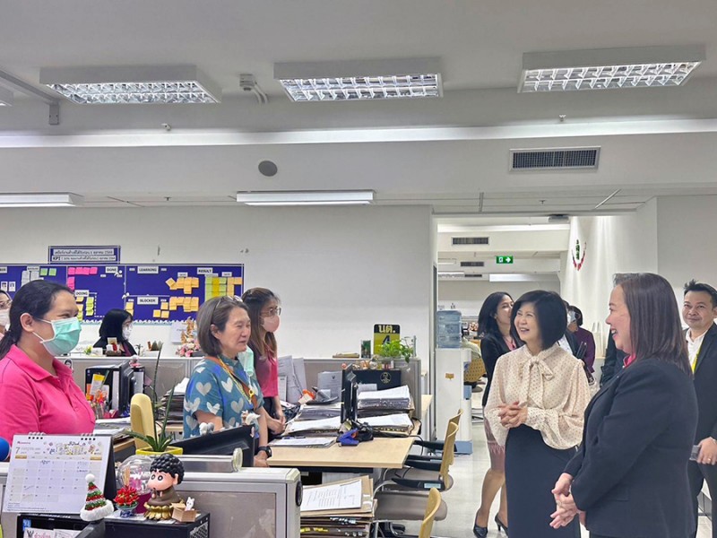 ตรวจราชการสำนักงานสรรพากรพื้นที่กรุงเทพมหานคร 9