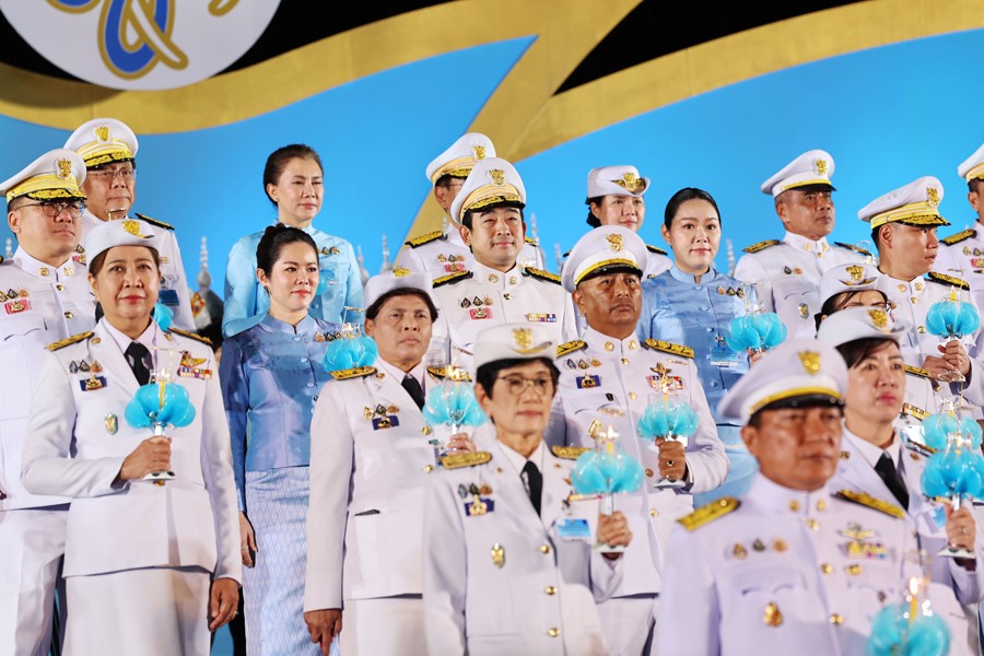 พิธีจุดเทียนถวายพระพรชัยมงคล เนื่องในโอกาสวันเฉลิมพระชนมพรรษาสมเด็จพระนางเจ้าสิริกิติ์ พระบรมราชินีนาถพระบรมราชชนนีพันปีหลวง