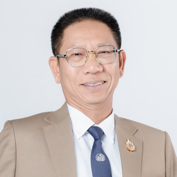 นายอัครุตม์ สนธยานนท์