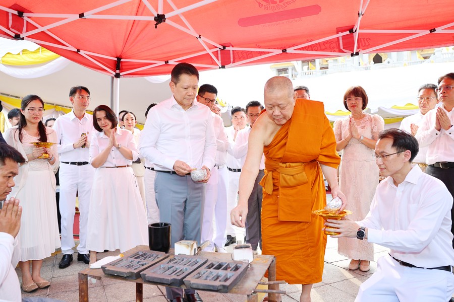 พิธีเทชนวนเพื่อจัดสร้างพระคลัง ในพระคลังมหาสมบัติ เทพประจำกระทรวงการคลัง ลอยองค์