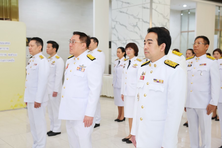 พิธีลงนามถวายพระพรชัยมงคล เนื่องในโอกาสพระราชพิธีสมมงคลพระชนมายุเท่าพระบาทสมเด็จพระพุทธยอดฟ้าจุฬาโลกมหาราชสมเด็จพระปฐมบรมกษัตริยาธิราชแห่งพระราชวงศ์จักรี พุทธศักราช ๒๕๖๘