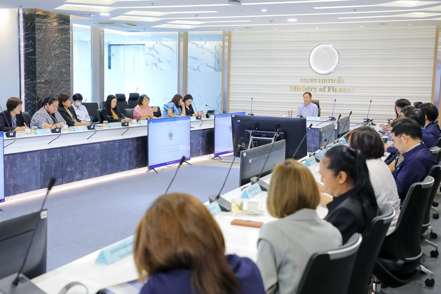 การประชุมมอบนโยบายการปฏิบัติราชการแก่ข้าราชการในสังกัด