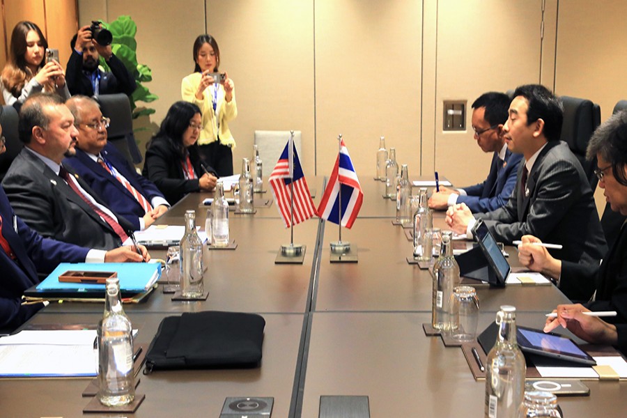 หารือทวิภาคีกับ รมว.คลัง (คนที่สอง) แห่งมาเลเซีย