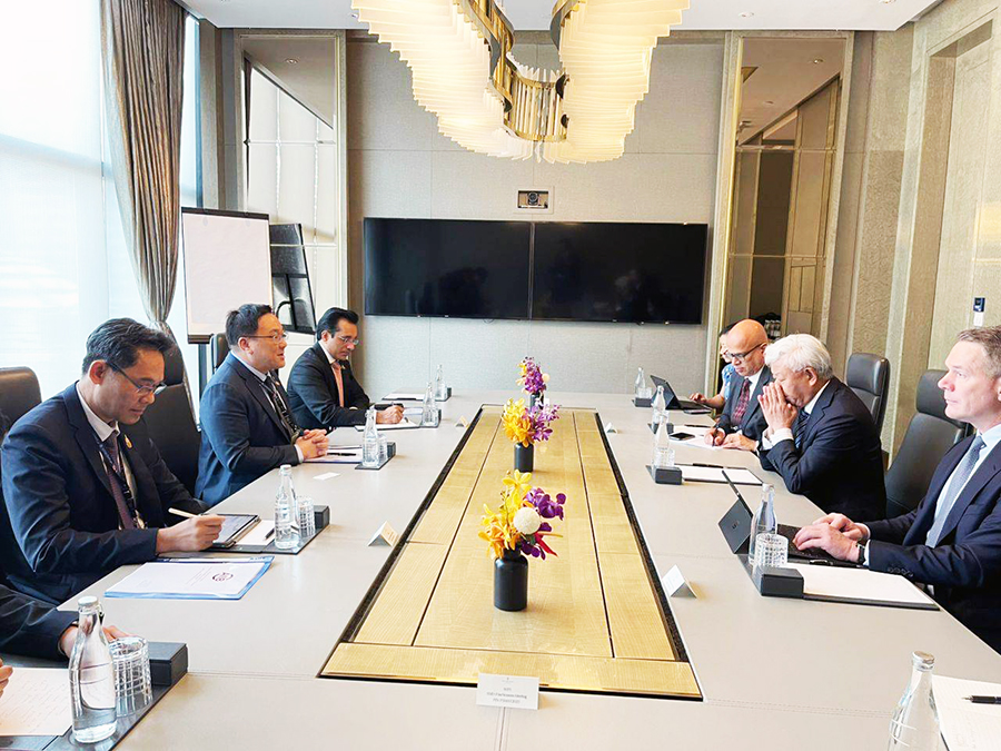 ประชุมหารือทวิภาคีประธาน AIIB