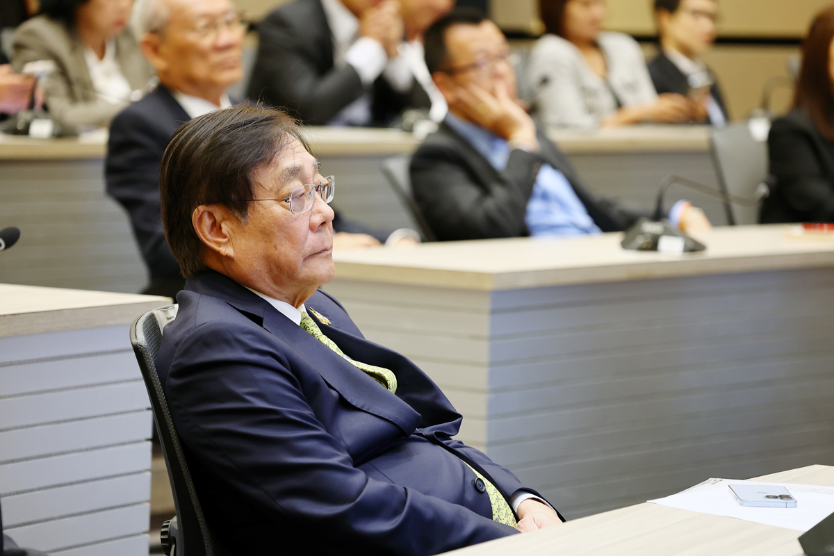 การประชุมหารือกับบริษัทจดทะเบียน เพื่อให้ข้อมูลโครงการส่งเสริมการเพิ่มมูลค่าของบริษัทจดทะเบียน และการส่งเสริมเศรษฐกิจ ชุมชน และตลาดทุน