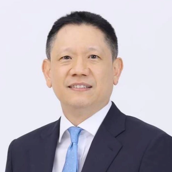 ลวรณ แสงสนิท