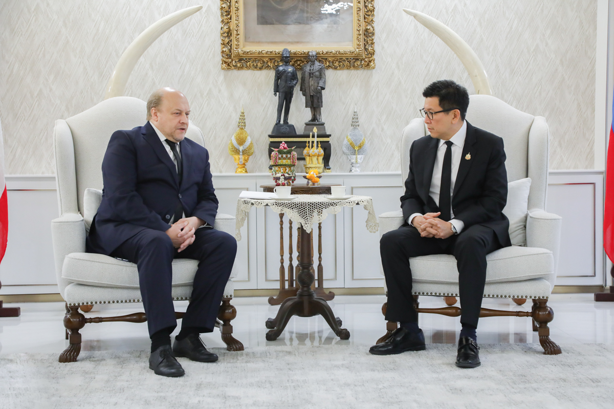 รองนายกรัฐมนตรี และรัฐมนตรีว่าการกระทรวงการคลัง ให้การต้อนรับ เอกอัครราชทูตสหพันธรัฐรัสเซีย