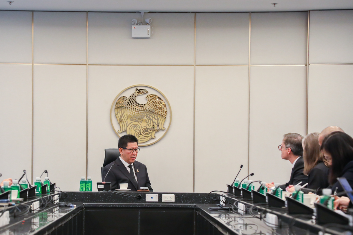 รองนายกรัฐมนตรี และรัฐมนตรีว่าการกระทรวงการคลัง ให้การต้อนรับ รองประธาน World bank