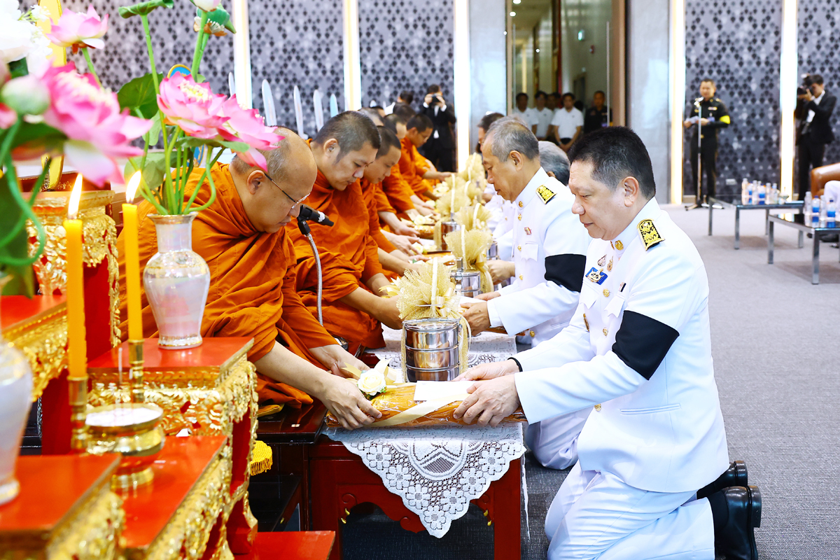 พิธีเจริญพระพุทธมนต์และทำบุญตักบาตรถวายเป็นพระกุศลสมเด็จพระอริยวงศาคตญาณ สมเด็จพระสังฆราช สกลมหาสังฆปริณายก เนื่องในโอกาสฉลองพระชนมายุ 99 พรรษา