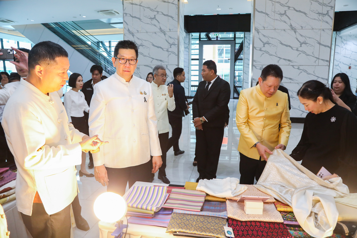 กระทรวงการคลังจัดนิทรรศการเทิดพระเกียรติสมเด็จพระนางเจ้าสิริกิติ์ พระบรมราชินีนาถ พระบรมราชชนนีพันปีหลวง